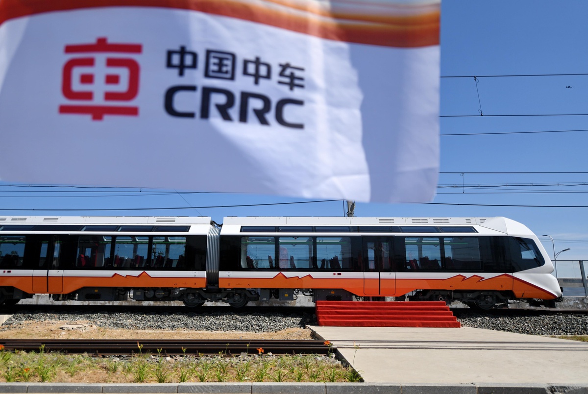 Çin, Arjantin için ilk enerjili hafif raylı treni üretti