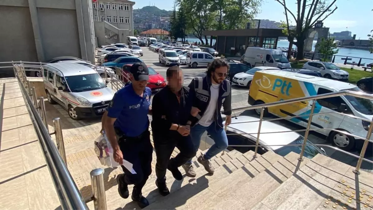 Zonguldak\'ta Sahte Aksesuar Satışı Yapan Dolandırıcı Yakalandı