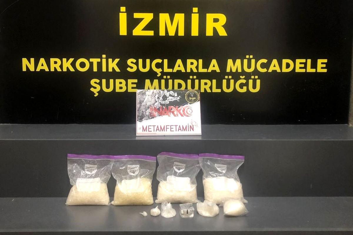 İzmir Buca\'da 2 Kilo Metamfetamin Ele Geçirildi