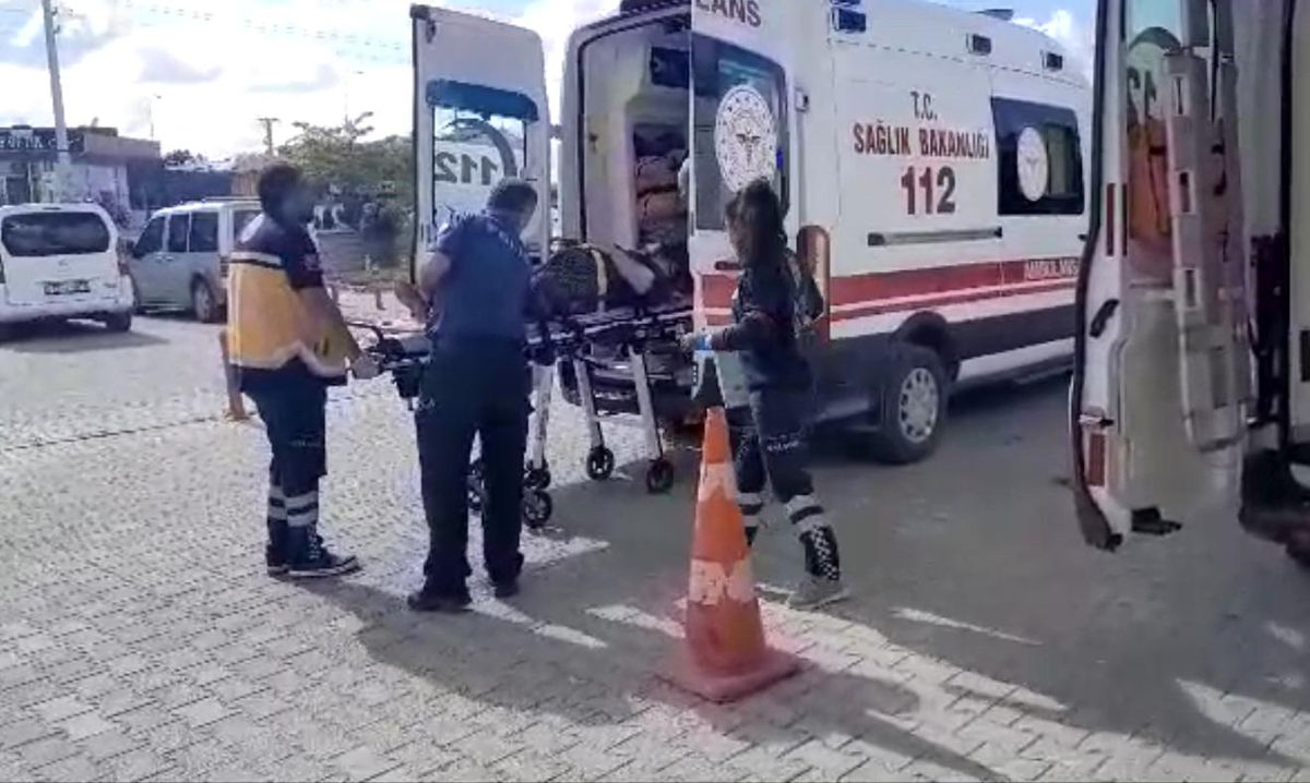 Konya\'da trafik kazası: 2\'si çocuk 6 yaralı