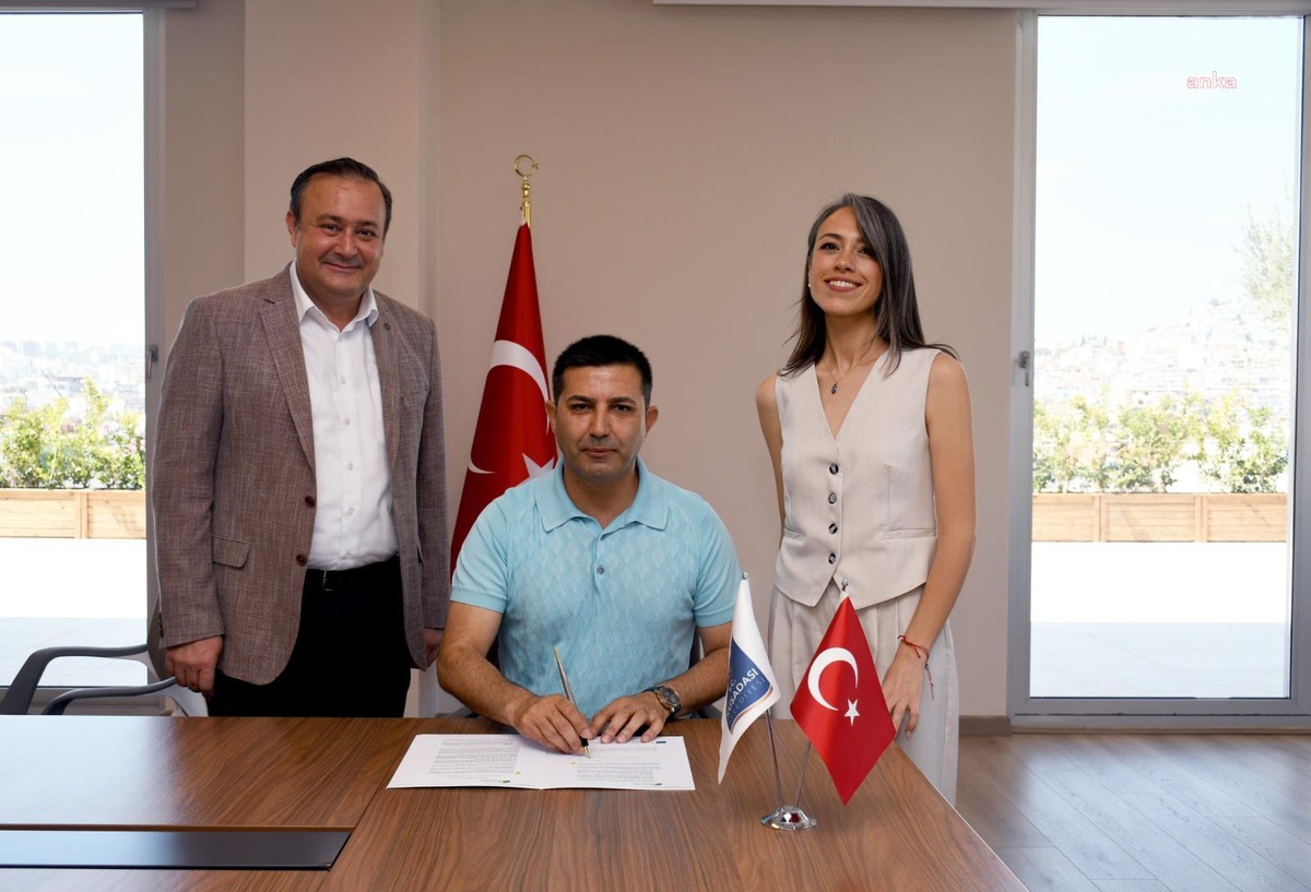 Kuşadası Belediyesi, Avrupa Birliği Belediye Başkanları İklim ve Enerji Sözleşmesi\'ni imzalayan ilk belediye oldu