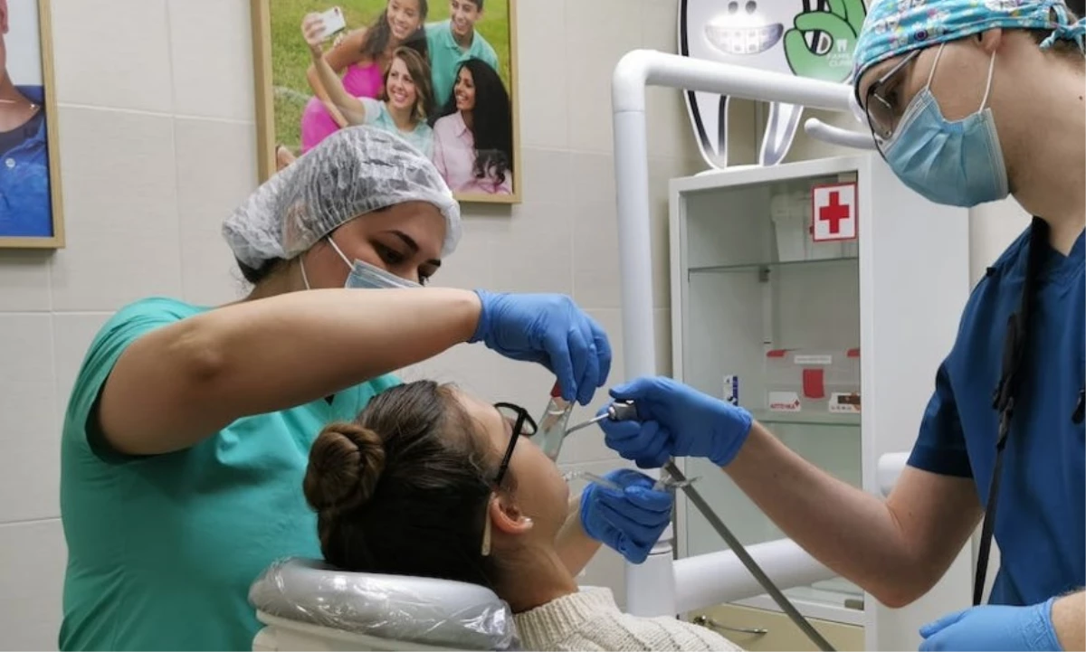 Sağlık Bakanı Fahrettin Koca Aile Diş Hekimi Nedir? Sorusuna Yanıt Verdi