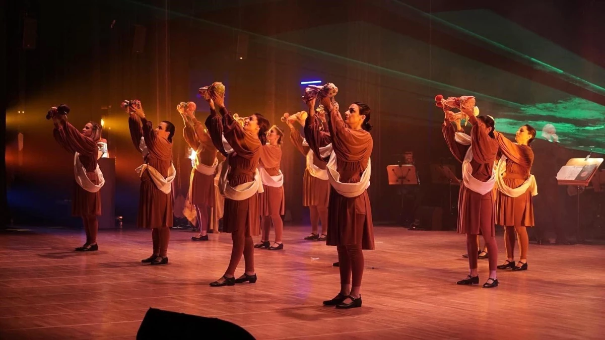 Anadolu\'da Kadın Olmak müzikali seyirciyle buluştu