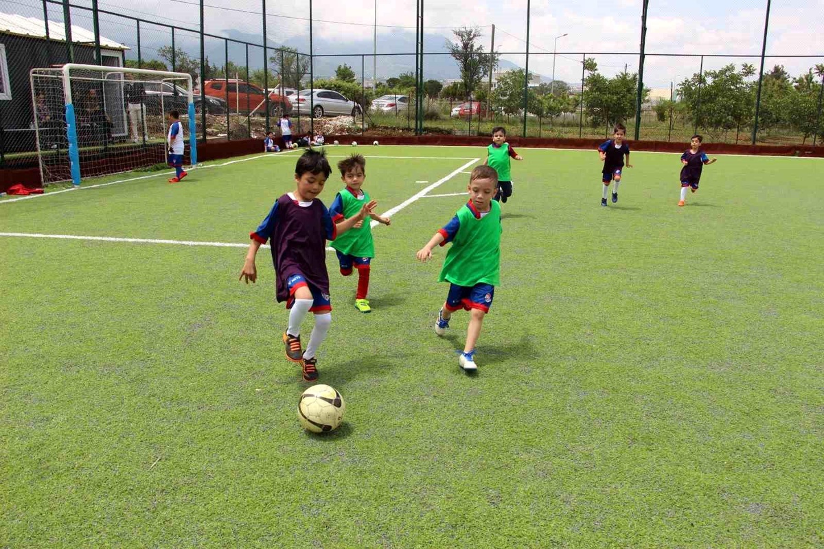 Denizli\'de Amatör Futbol Kulüplerinden Yetişen Oyuncular Milli Takımda Yer Alıyor