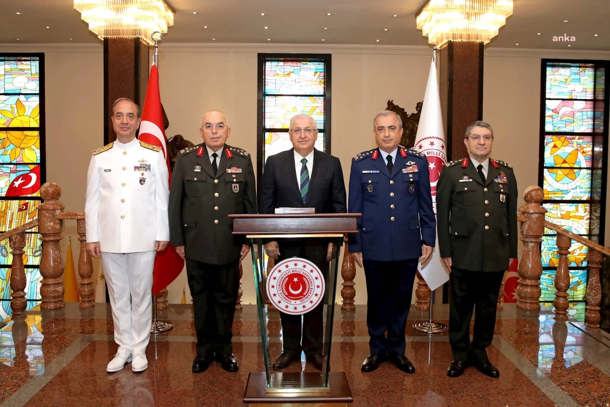 Milli Savunma Bakanı Yaşar Güler\'e \'Hayırlı Olsun\' Ziyareti