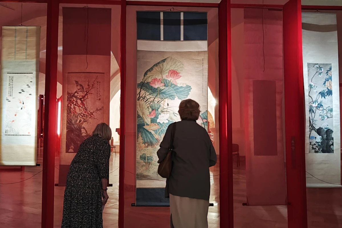 Litvanya\'da Düzenlenen Çin Resim Sergisi Sanatseverlerle Buluştu