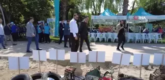 Başiskele'de 1,8 Ton Atık Denizden Çıkarıldı