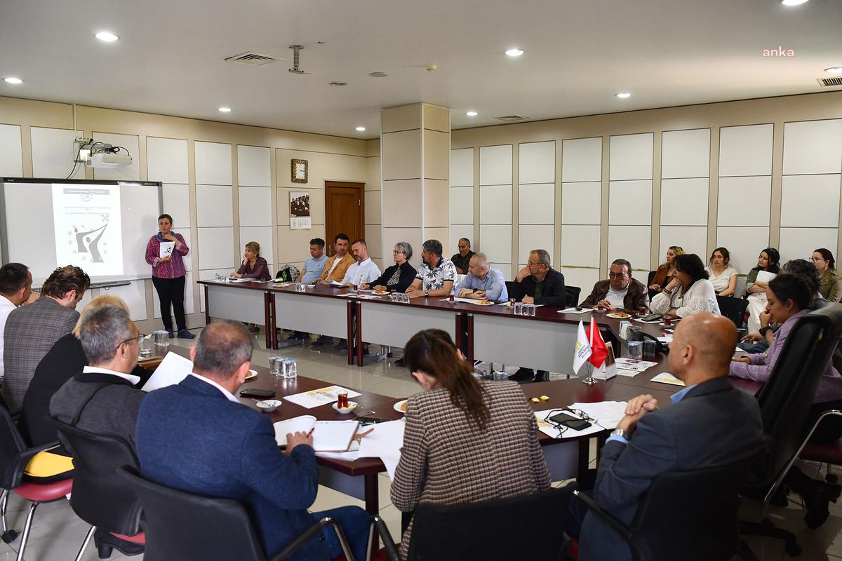 Tepebaşı Belediyesi, Yerel Eşitlik Eylem Planı\'nı Birim Müdürlerine Anlattı
