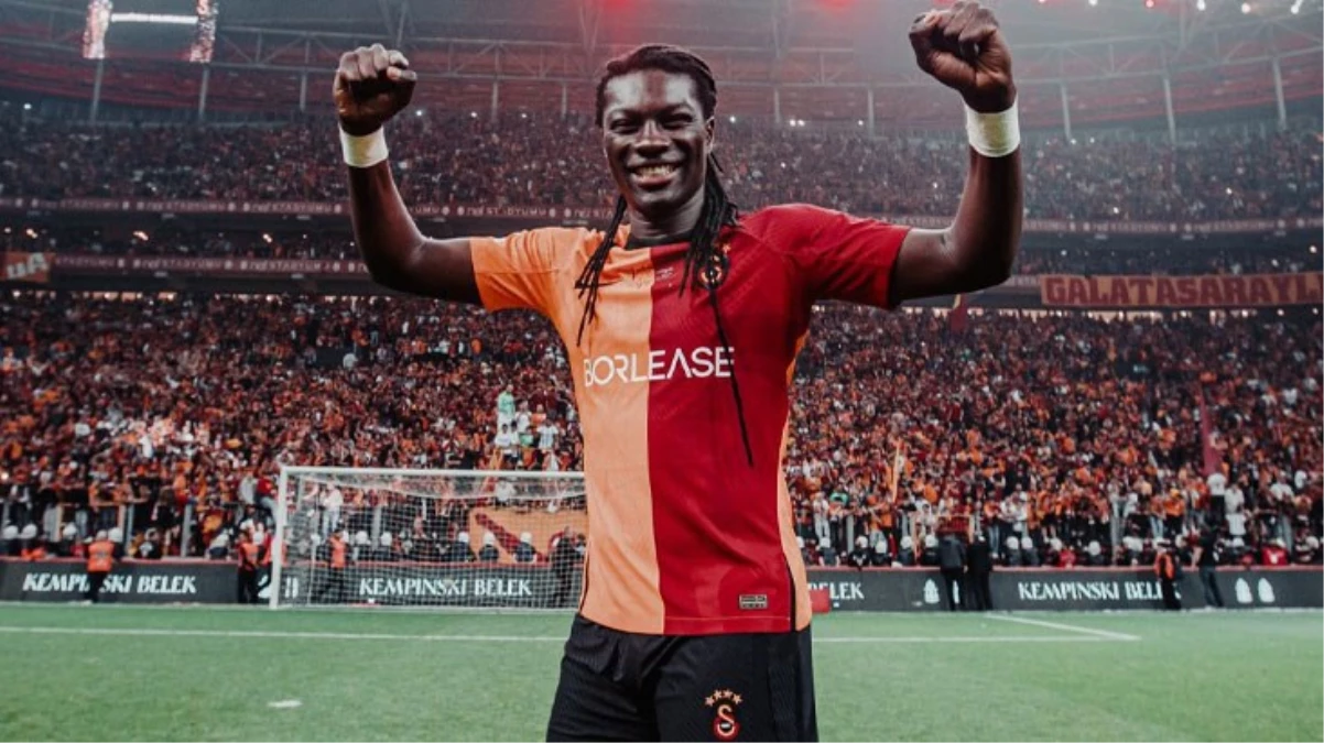 Bafetimbi Gomis Galatasaray\'dan resmen ayrıldı