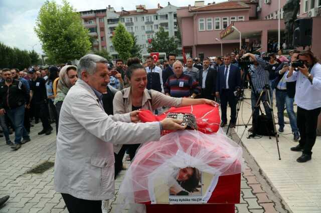 Aybüke öğretmenin katledilmesinin üzerinden 6 yıl geçti