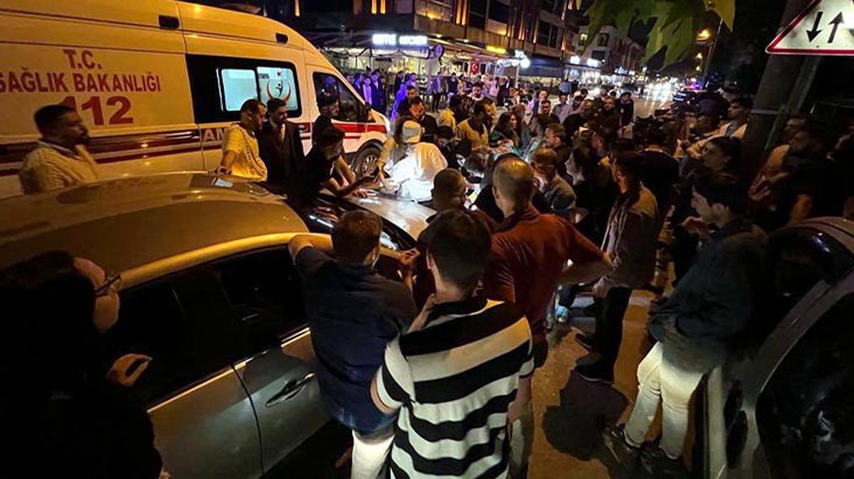 Düzce'de 2 grup arasında çıkan kavgada 30 yaşındaki adam 12 yerinden bıçaklandı