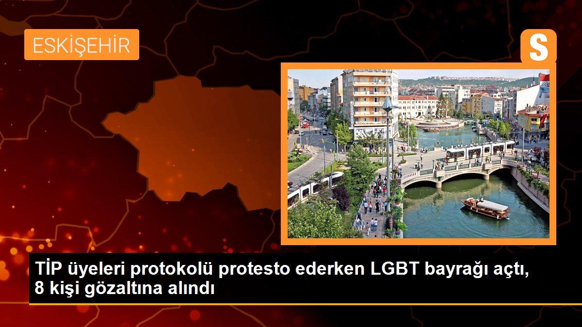 TİP üyeleri, imamların okullarda konferans vermesine karşı LGBT bayrağı açtı