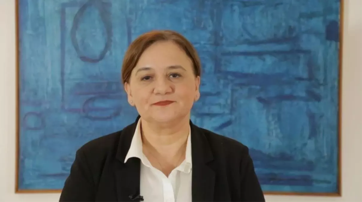 Çiğdem Toker Kimdir? Hayatı ve Biyografisi