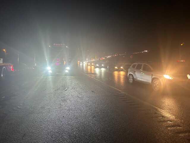 Kırıkkale Otoyolu'nda Sel: Trafik Durdu Kırıkkale Otoyolu'nda Sel: Trafik Durdu