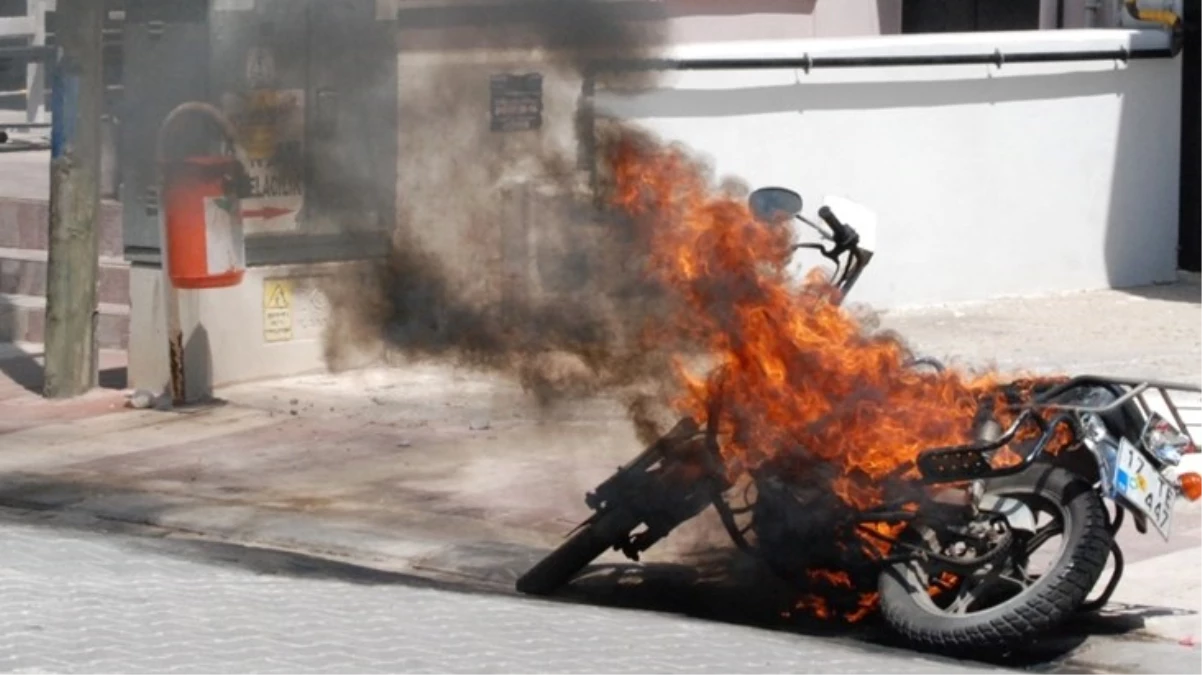 Satın aldığı ikinci el motosikleti ateşe verdi! Sebebi bir hayli garip