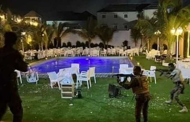 Somali'deki sahil otelindeki El Kaide saldırısı: 6 Sivil Ölü, 10 Yaralı