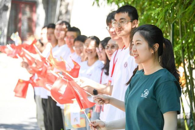 Chengdu Üniversite Oyunları'nın Meşale Koşusu Beijing'de Başladı Chengdu Üniversite Oyunları'nın Meşale Koşusu Beijing'de Başladı