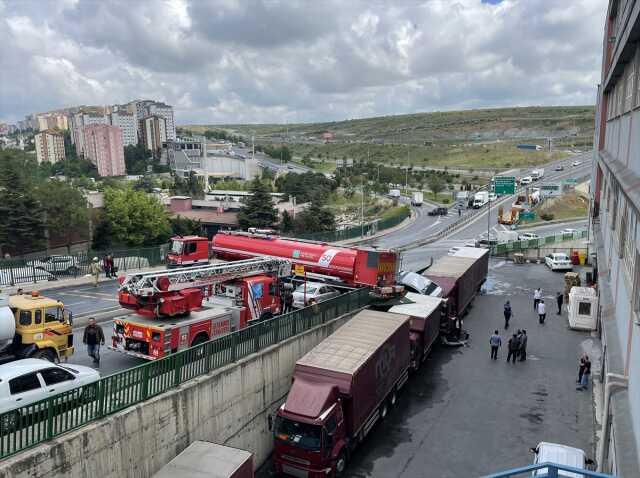 44 saat geçti, fabrika hala söndürülemedi! Üstüne üstlük yardıma giden su tankeri de kaza yaptı