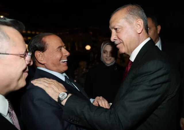 Berlusconi'nin ölümü sonrası akıllara Erdoğan için yaptığı 'En yakın dostlarımdan biri' açıklaması geldi