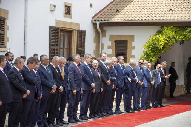 Cumhurbaşkanı Erdoğan, ilk yurt dışı ziyareti için KKTC'ye gitti Cumhurbaşkanı Erdoğan, ilk yurt dışı ziyareti için KKTC'ye gitti