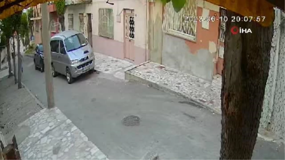 İzmir\'de Pompalı Tüfekle Saldırı Kameralara Yansıdı