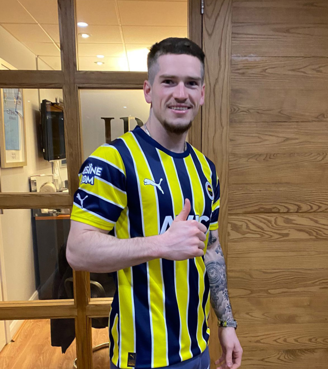 Son Dakika: Fenerbahçe'den sezonun ilk transferi! Ryan Kent resmen imzayı attı