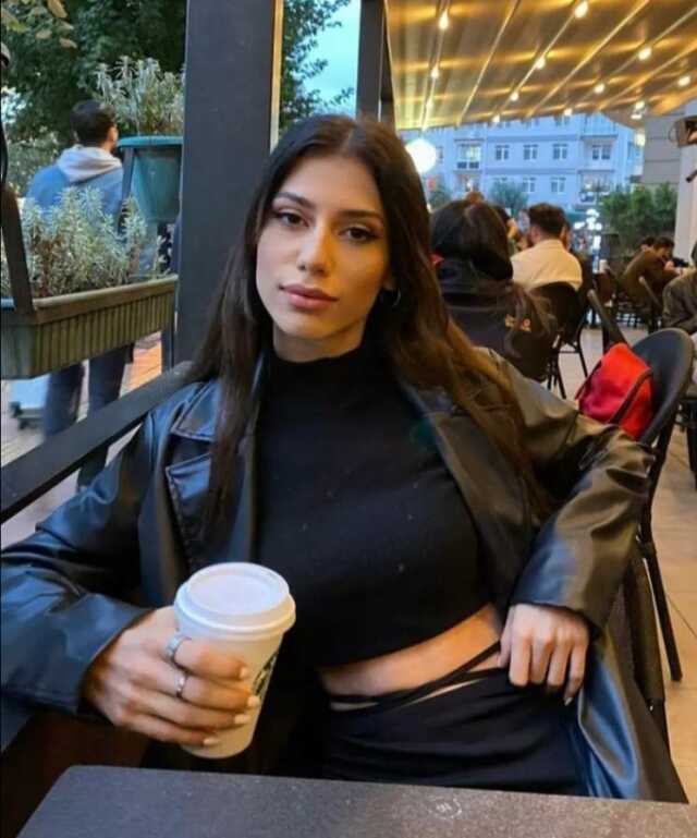 Ayşenur'u başına 4 kez ateş ederek öldüren sevgilisinden dalga geçer gibi savunma: Kazayla oldu Ayşenur'u başına 4 kez ateş ederek öldüren sevgilisinden dalga geçer gibi savunma: Kazayla oldu