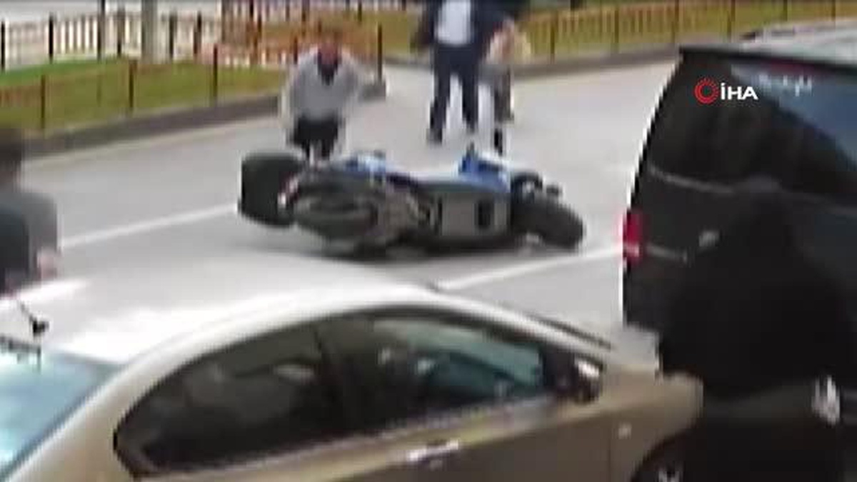 Erzurum\'da Otomobilin Ani Dönüşü Kaza Yarattı