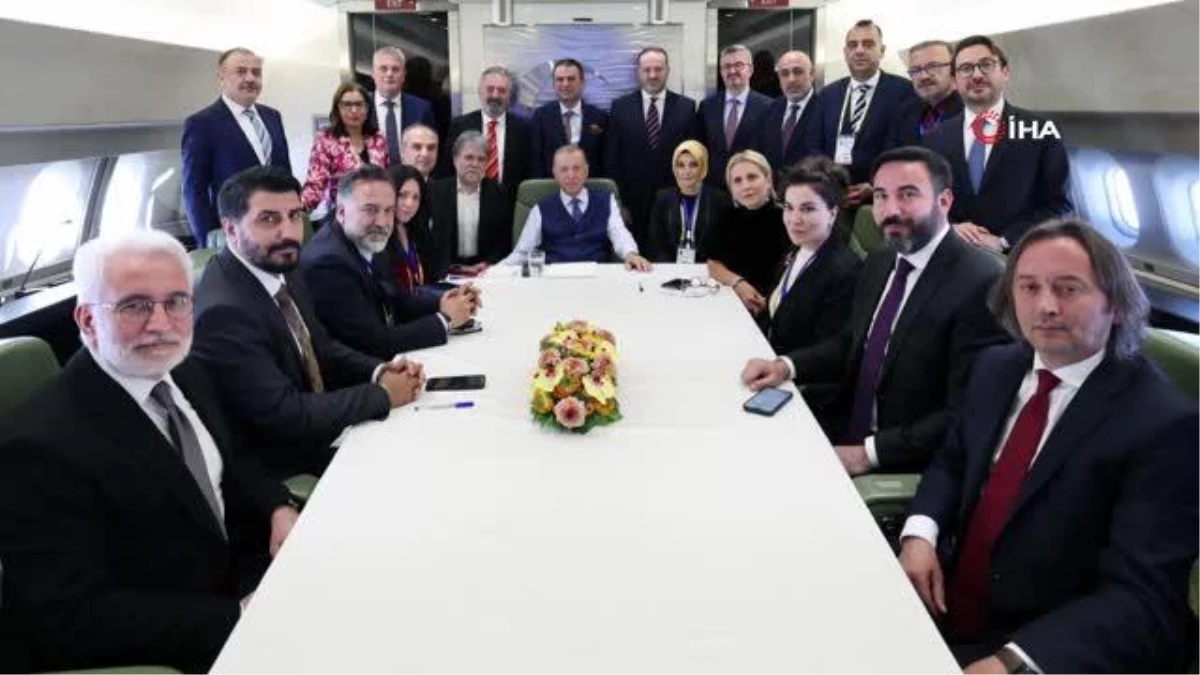 Cumhurbaşkanı Erdoğan Azerbaycan ziyareti dönüşü gazetecilerle bir araya geldi