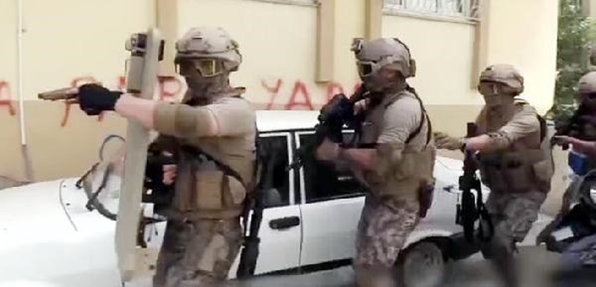 Gaziantep ve Mersin\'de düzenlenen fuhuş operasyonunda 4 şüpheli tutuklandı