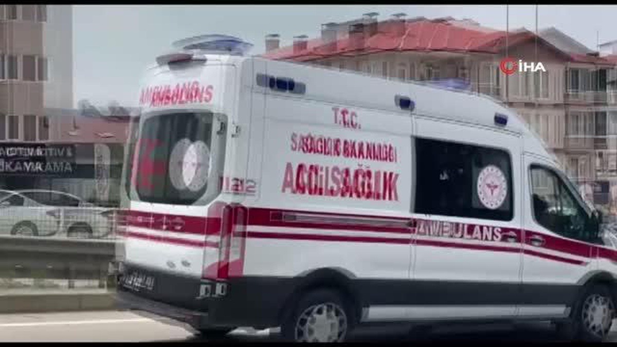 Karabük\'te Kontrolden Çıkan Otomobil Kaza Yaptı: 2 Yaralı