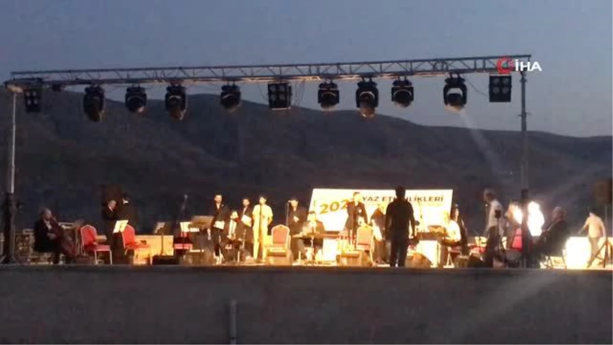 Hasankeyf\'te Anadolu Ezgileri Konseri