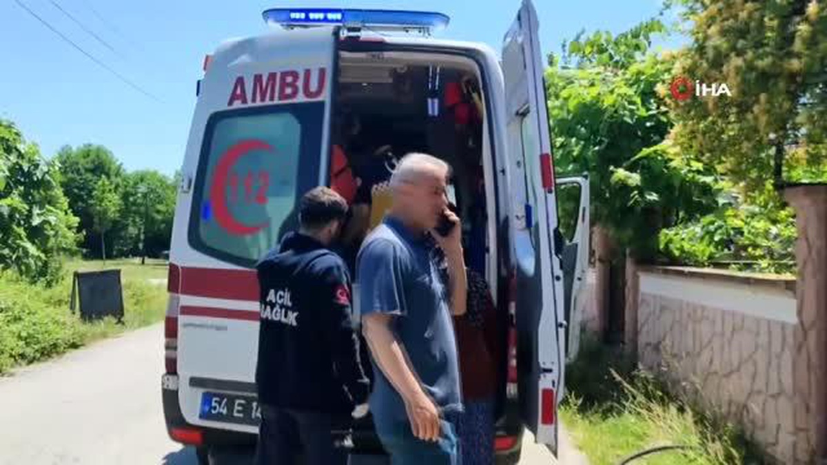 Sakarya\'da 3 Katlı Binanın Zemin Katında Yangın Çıktı