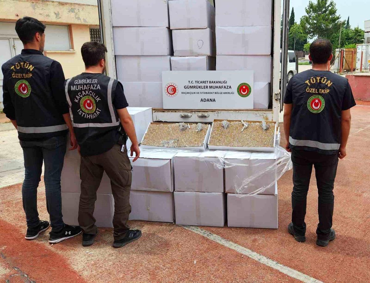 Adana\'da Kaçak Sigara Operasyonu: 1 Milyon 125 Bin Makaron Ele Geçirildi