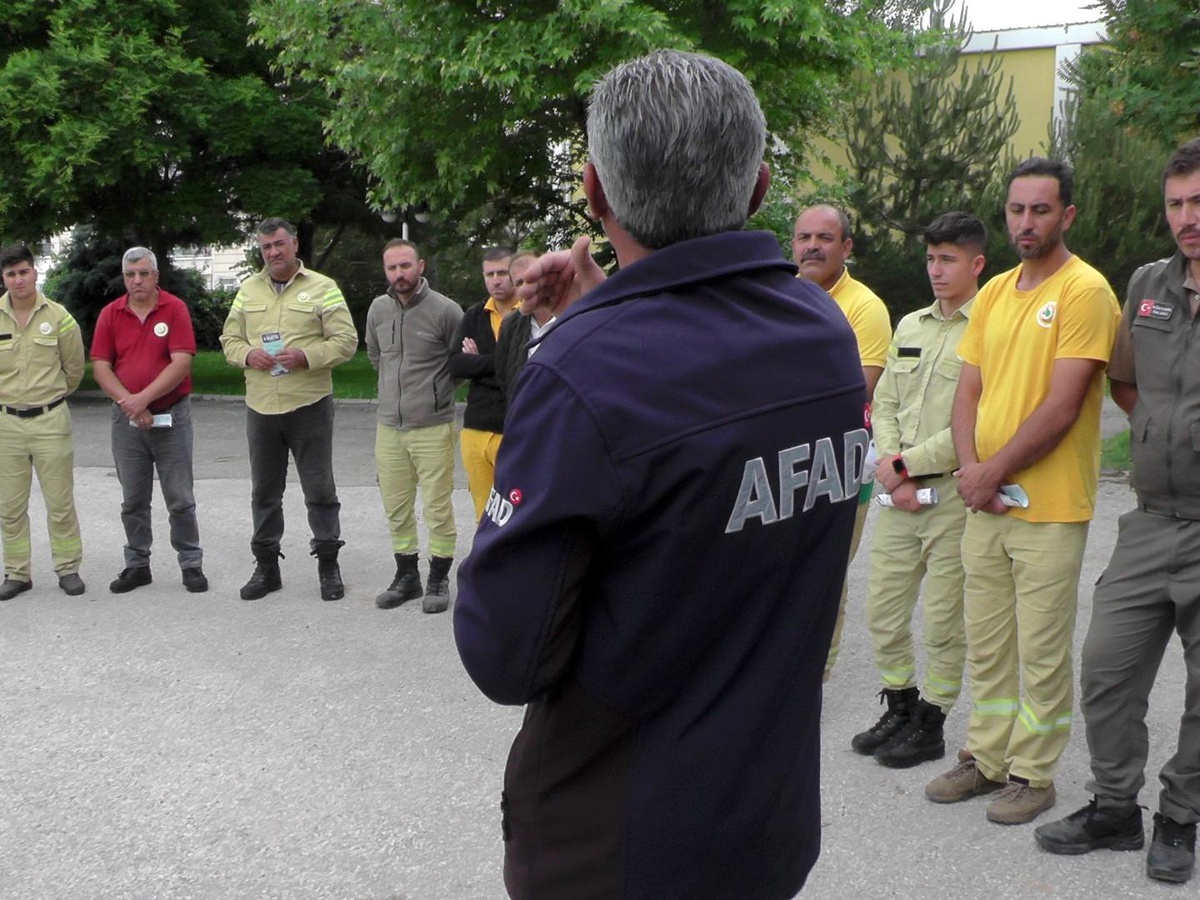 Kırşehir\'de AFAD, Deprem Tatbikatlarına Devam Ediyor