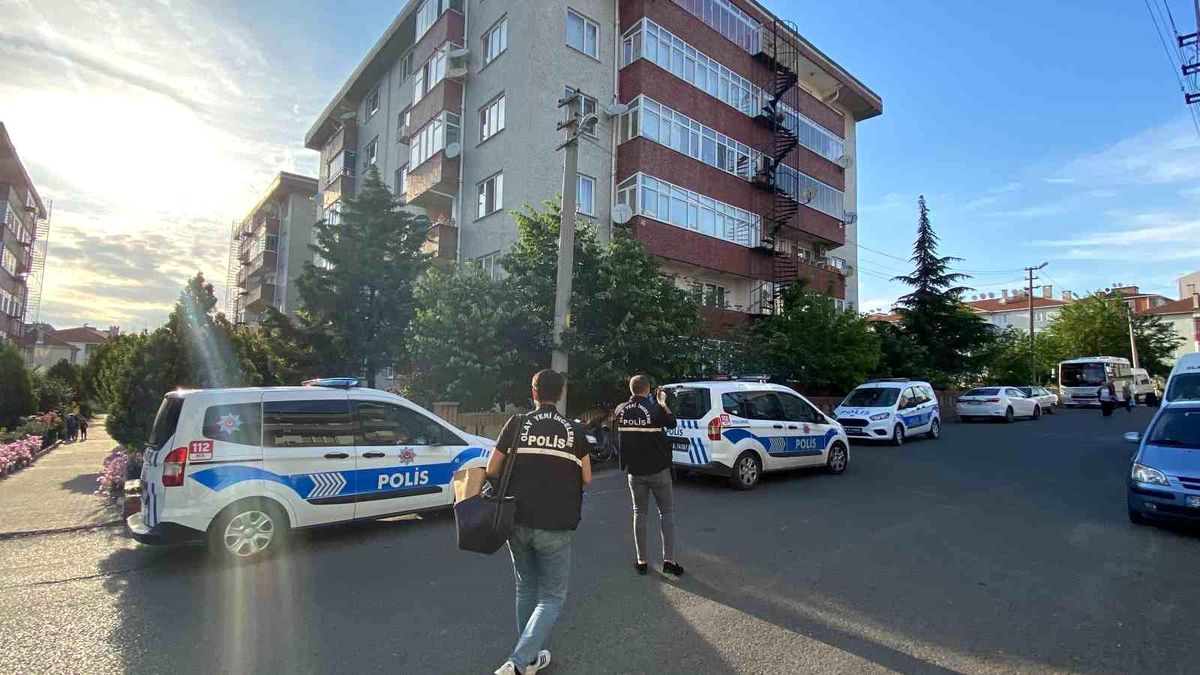 Çorlu\'da Baba Alışveriş Dönüşü Kızını Ölü Buldu