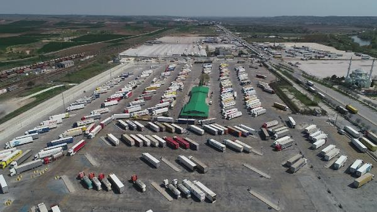 Bulgaristan\'ın \'Schengen vizesi\' uygulaması, nakliye firmalarını zorda bıraktı