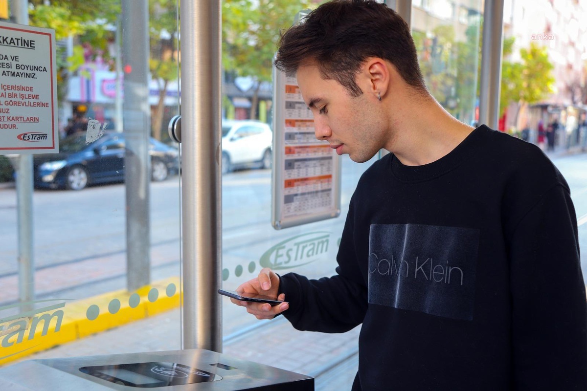 Eskişehir\'de YKS nedeniyle tramvay ve otobüs sefer saatleri düzenlendi