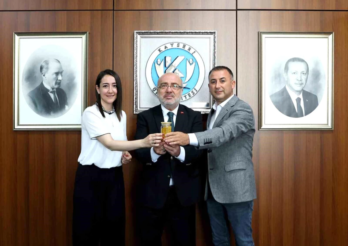 Kayseri Üniversitesi\'nde Arıcılık Projeleri Meyve Vermeye Başladı