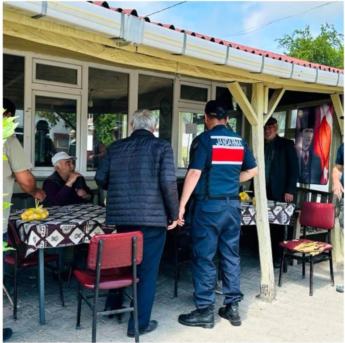 Kırklareli Jandarma ekipleri hayvan hırsızlığına karşı bilgilendirme çalışması başlattı