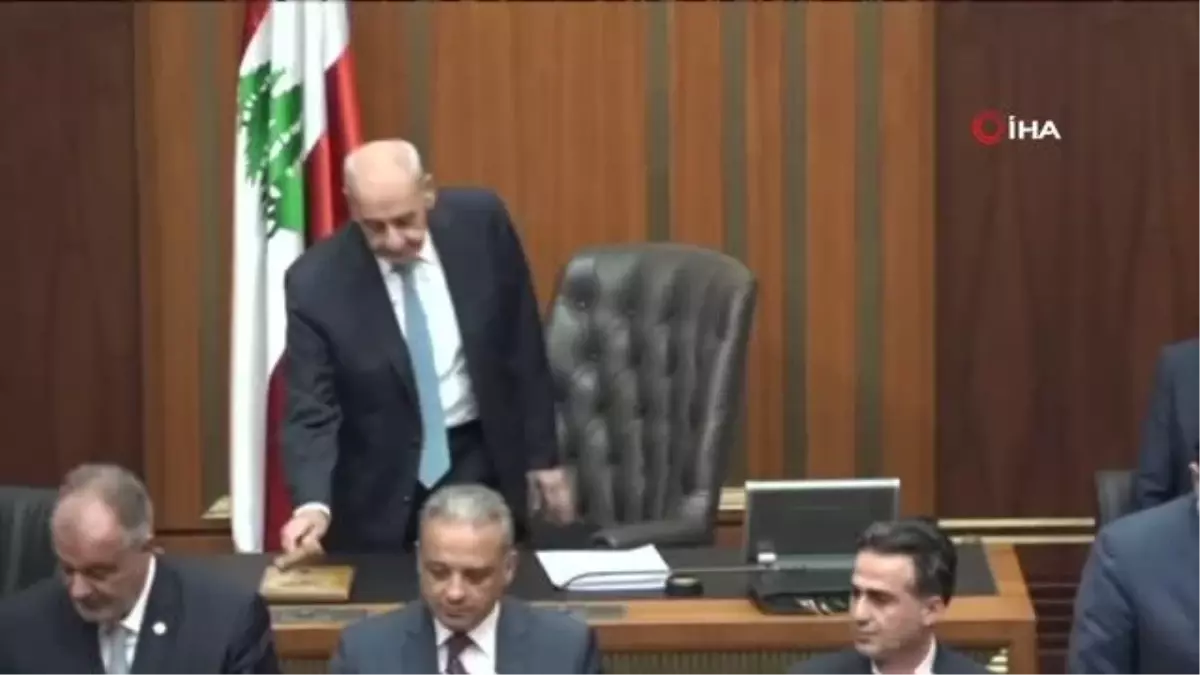 Lübnan\'da Devlet Başkanı Seçimi Yine Ertelendi