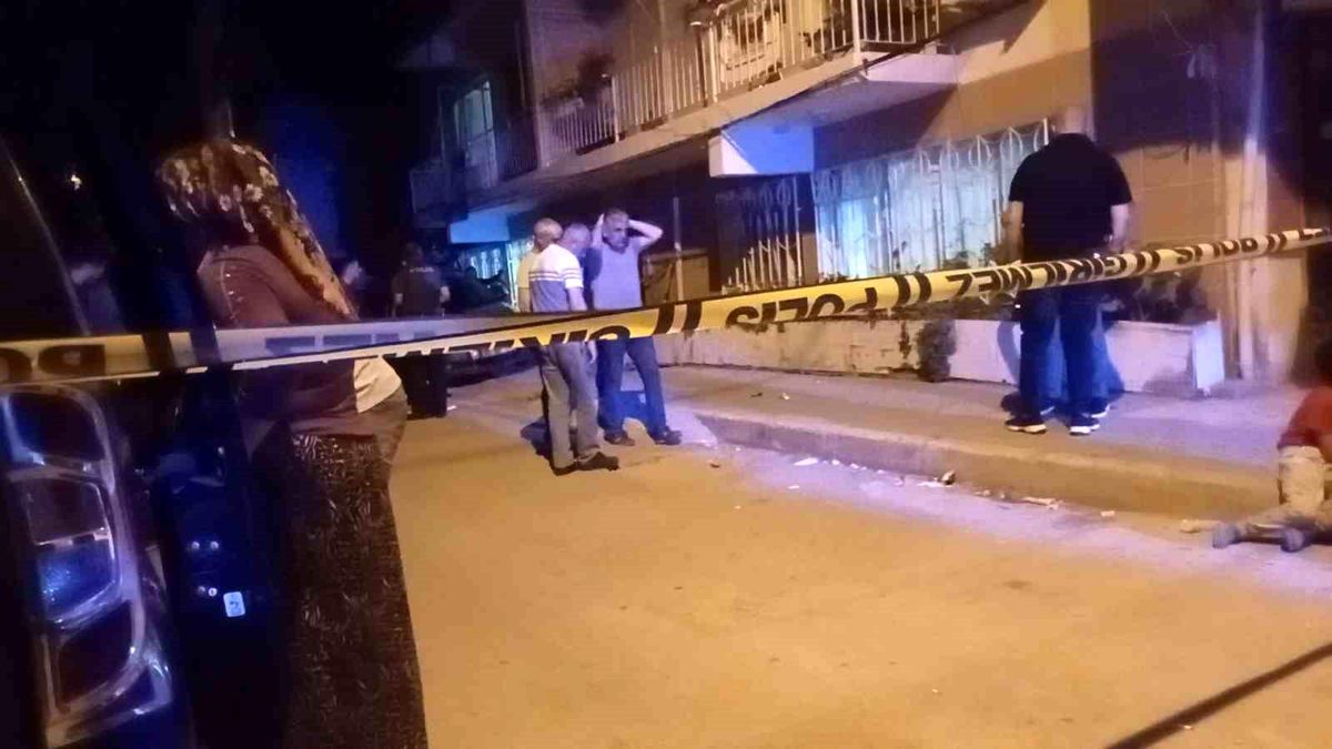 İzmir\'de miras kavgası cinayeti: Kardeş, ağabeyini pompalı tüfekle öldürdü