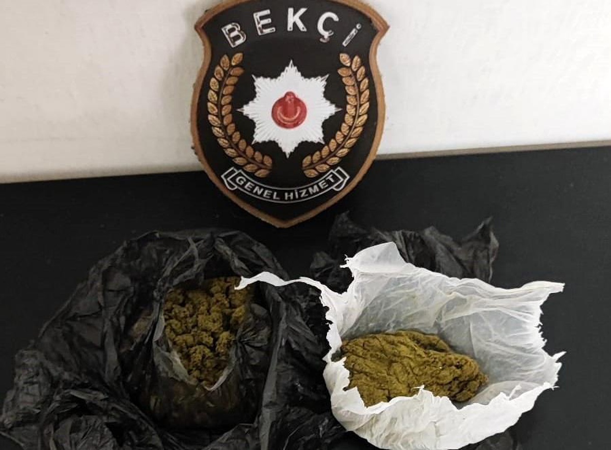 Şanlıurfa\'da Uyuşturucu Operasyonu: 3 Zanlı Yakalandı