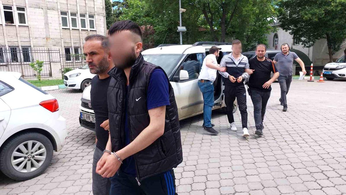 Samsun\'da Parkta Silahlı Saldırı: 2 Kişi Gözaltına Alındı