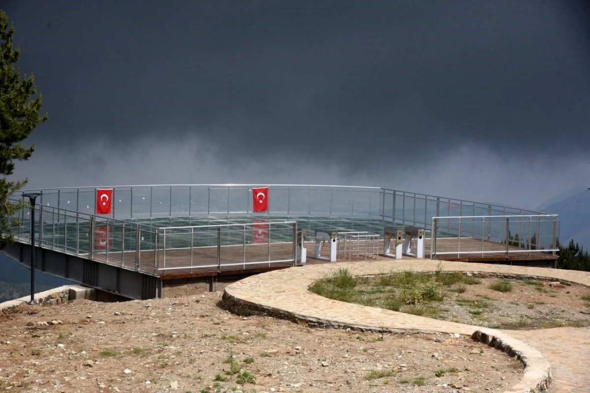Osmaniye\'de Cam Seyir Terası Projesi Tamamlandı