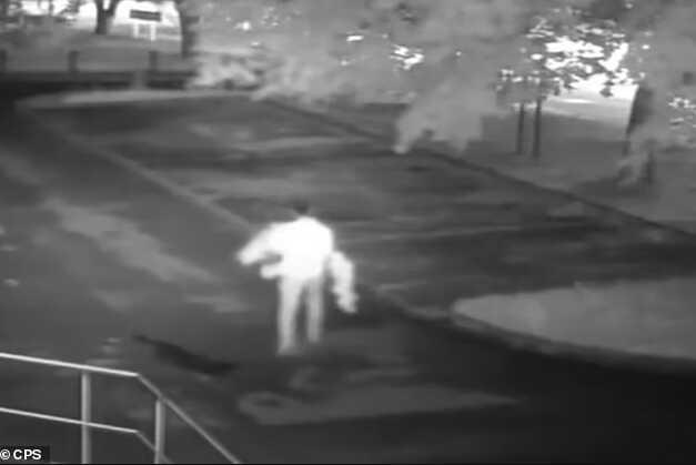 20 yaşındaki genç, sarhoş kadını yurt odasına taşıyıp tecavüz etti 20 yaşındaki genç, sarhoş kadını yurt odasına taşıyıp tecavüz etti