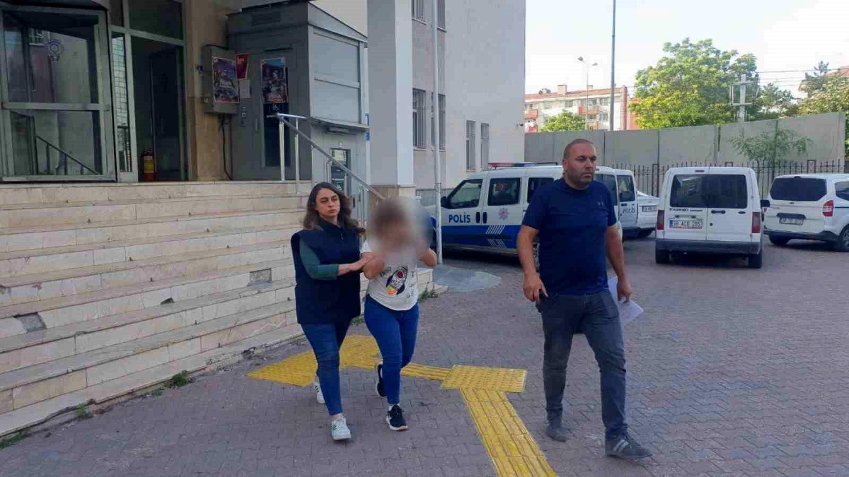 Kayseri\'de 24 Yıl Kesinleşmiş Hapis Cezası Bulunan Kadın Yakalandı