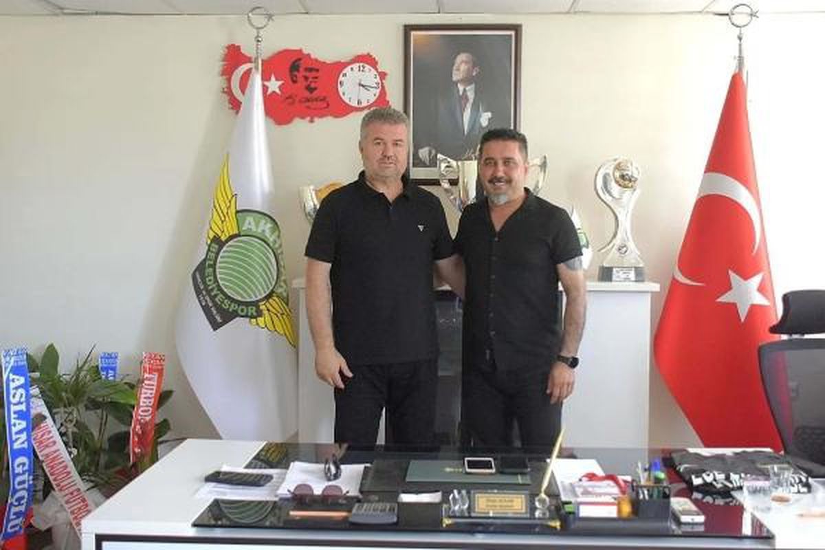 Akhisarspor\'da Yanar dönemi