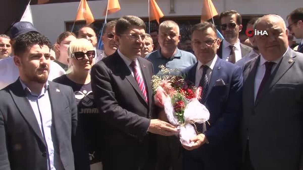 Bakan Tunç: "İsviçre\'de meydana gelen bu provokatif eylemi öncelikle kınıyoruz, lanetliyoruz"
