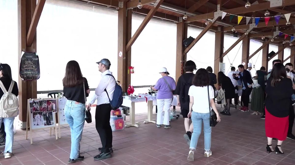 İstanbul'da Geleneksel Çin Ejderha Teknesi Festivali Kutlandı